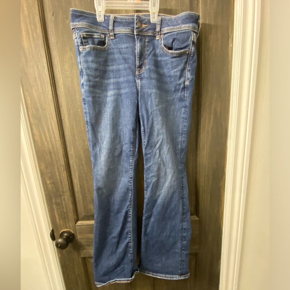 Woman’s Jeans - American Eagle